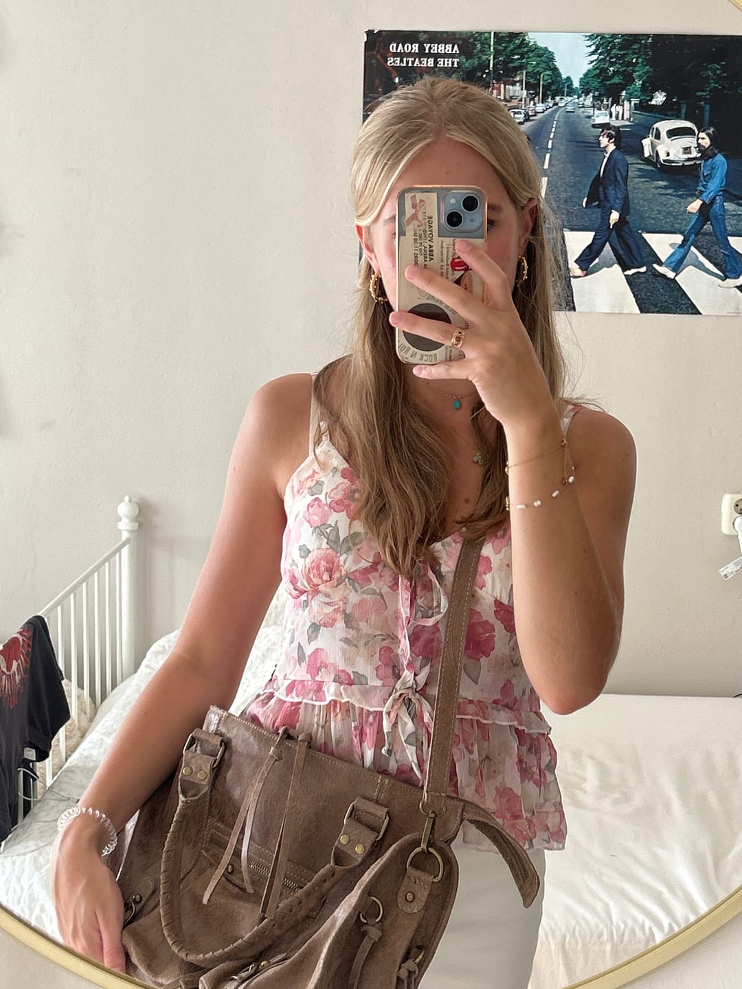 Customer photo review of It girl bag teddy brown