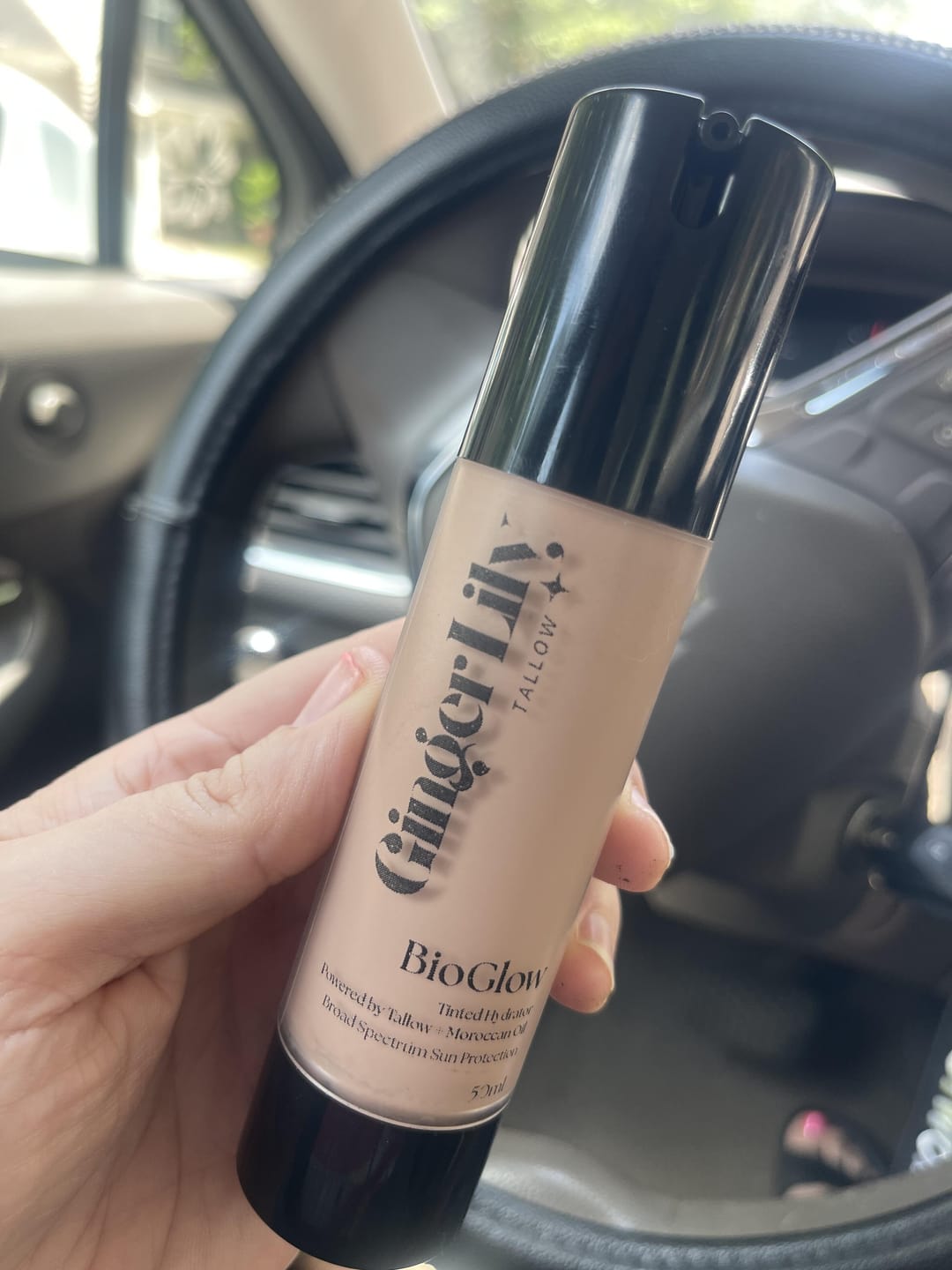 Customer photo review of BioGlow Tinted Hydrator with Tallow + Moroccan Oil