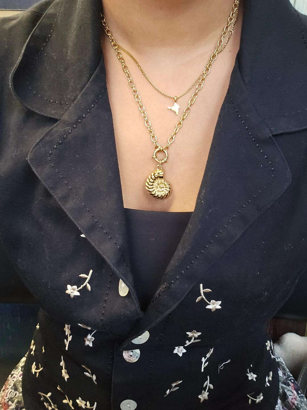 Customer photo review of Siren Shell Necklace