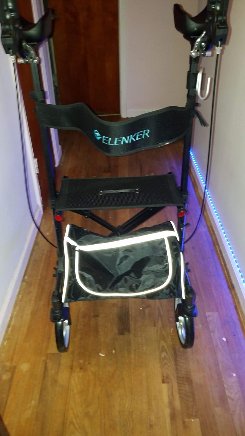 Customer photo review of HFK-9240 Dual-Brake Upright walker 10" wheels