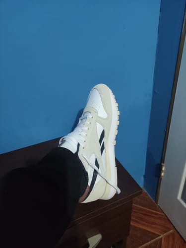 Customer photo review of Zapatillas Reebok Cl Leather Hombre Blanco