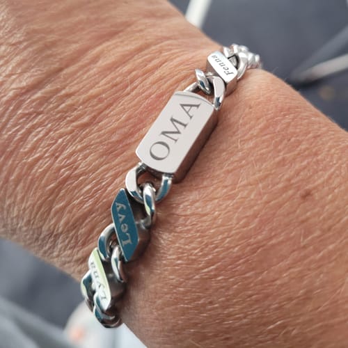 undefined review of Familieschakel Armband Voor Oma image 1 out of 1