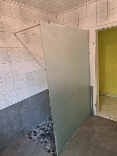 Customer photo review of SONNI Walk In Dusche Duschabtrennung Duschwand Nano Vollsatiniert ESG-Glas Glasstärke 8/10mm Breite 80-160cm