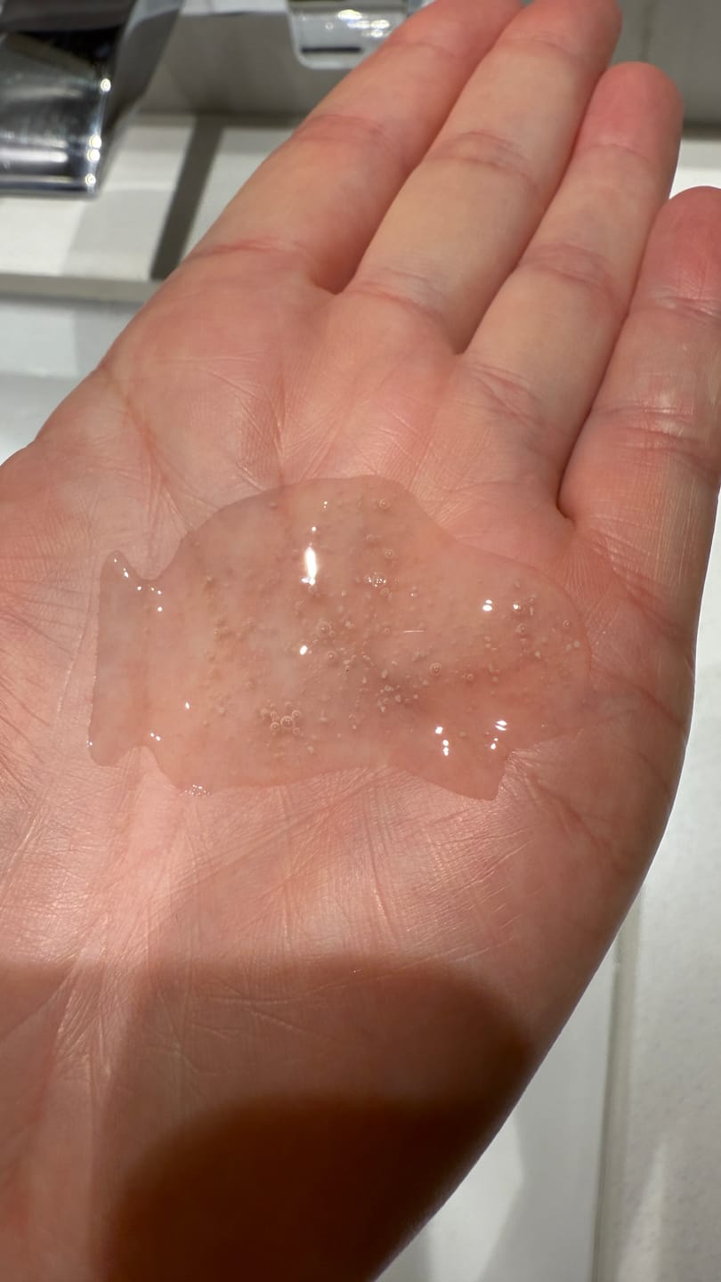 Customer photo review of Exfoliating Hand Wash With Dead Sea Minerals 500ml