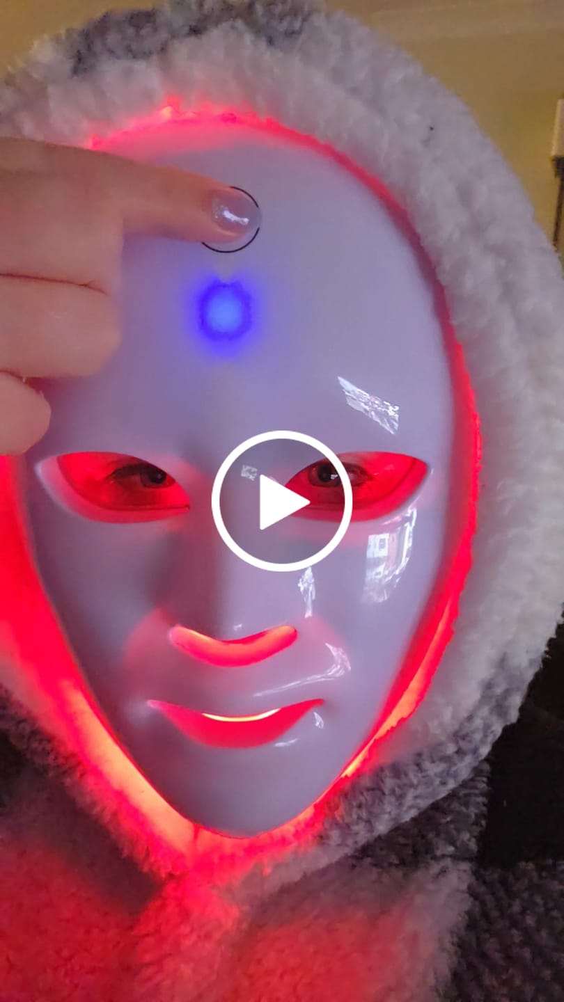 Customer video review of The Naked Skin Mask™