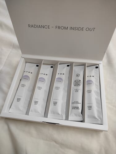 Customer photo review of OUTGLOW - Radiance Tri-Factor™ Jelly