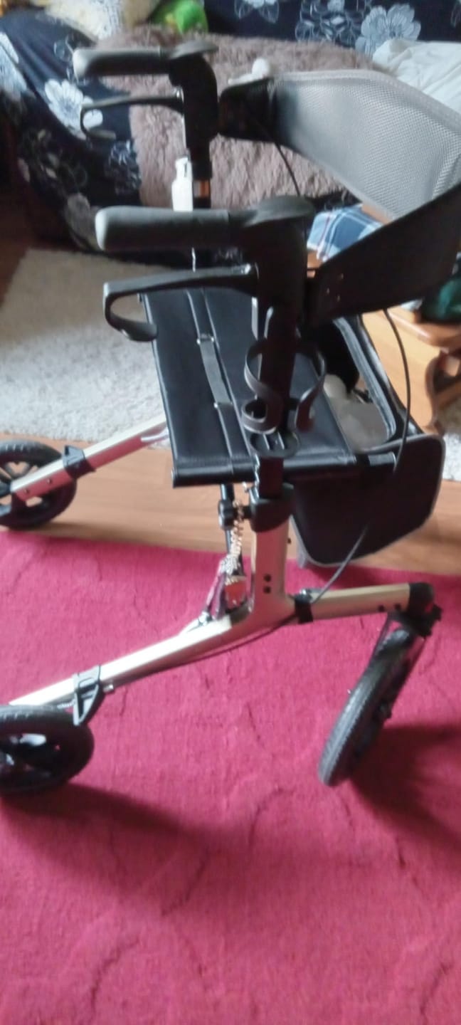 Customer photo review of KLD-9212 All Terrain Dual-Brake Rollator Walker 12" Wheels