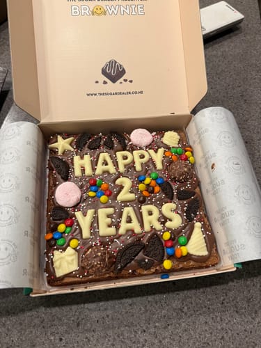 Customer photo review of Custom message birthday brownie