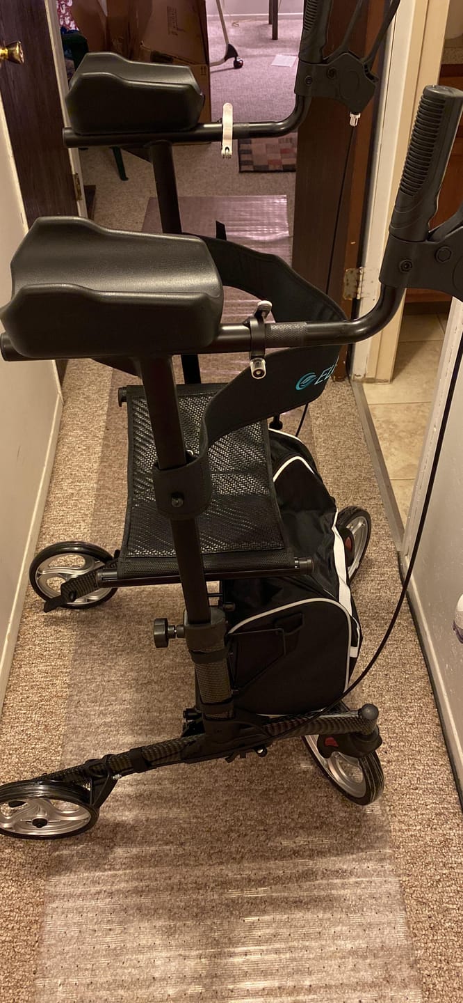 Customer photo review of HFK-9240 Dual-Brake Upright walker 10" wheels