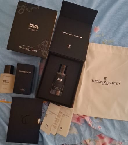 Customer photo review of Rouge Avenue | Eau de Parfum