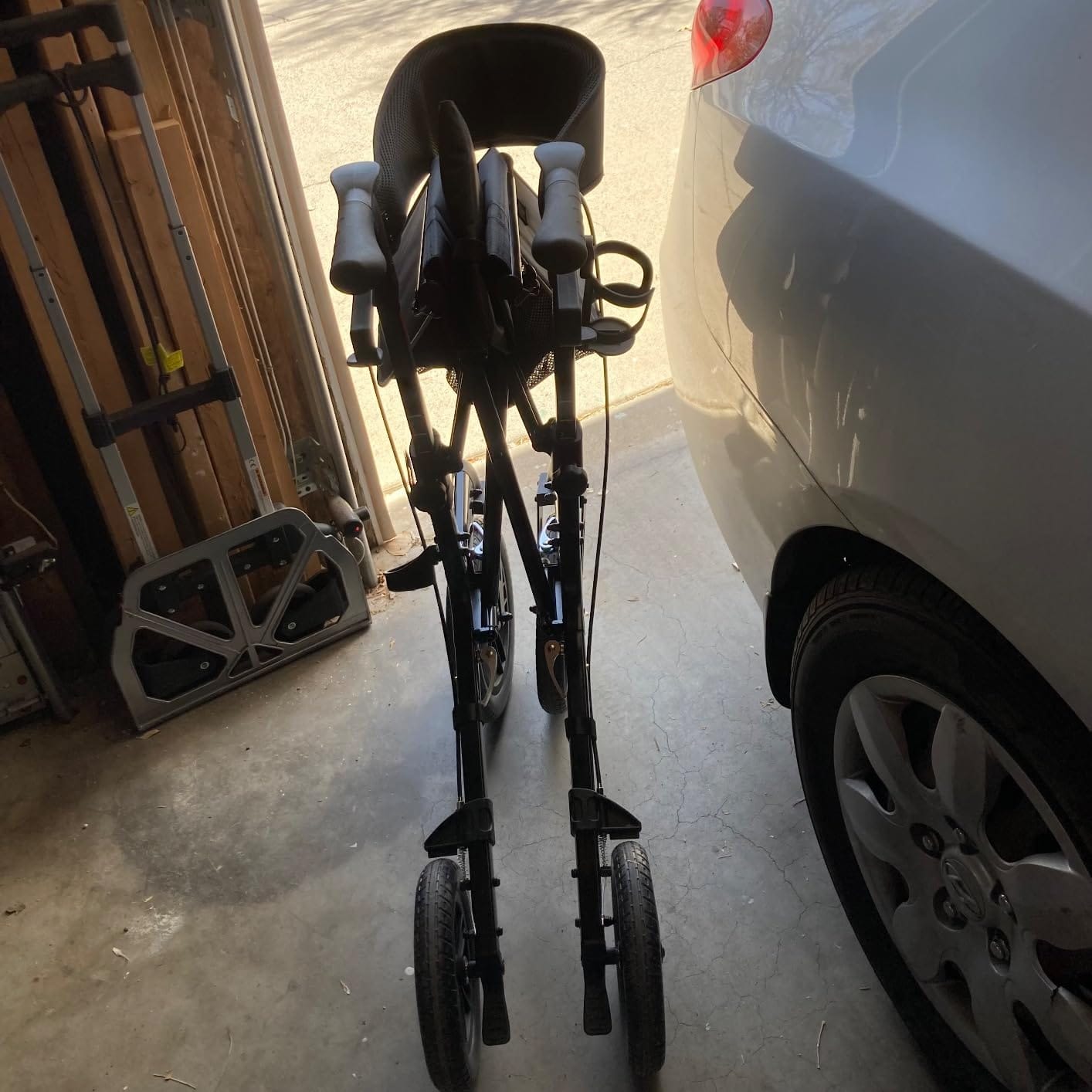 Customer photo review of KLD-9212 All Terrain Dual-Brake Rollator Walker 12" Wheels
