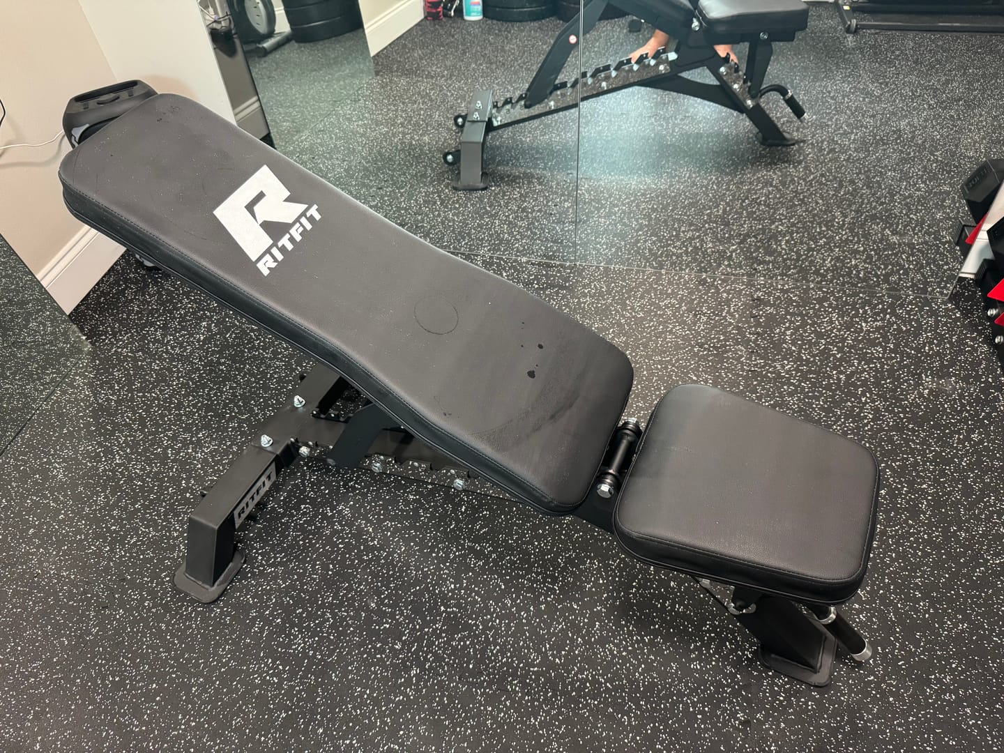 Customer photo review of RitFit 1300LB Adjustable Weight Bench BWB01