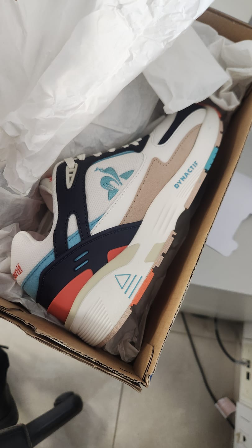 Customer photo review of Zapatillas Le Coq Sportif R1100 Pop Blanco Azul Celeste