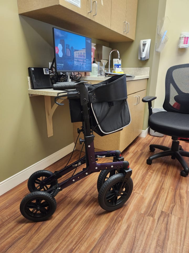 Customer photo review of KLD-9212 All Terrain Dual-Brake Rollator Walker 12" Wheels