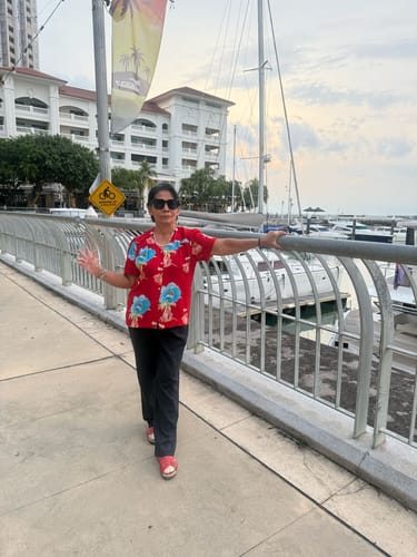 Customer photo review of Cleo Square Framed Sunglasses