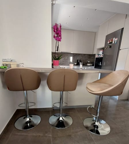 Customer photo review of Σκαμπό για Πάσο Κουζίνας Σετ 2 τεμ Κάθισμα Μπαρ Ρυθμιζόμενο Ύψος 60-74 εκ Διάφορα Χρώματα B34-LJB110W01