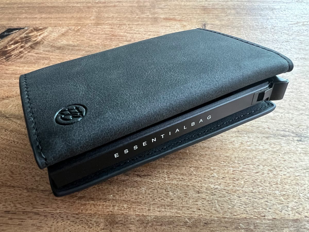 Customer photo review of Smart Wallet 3.0