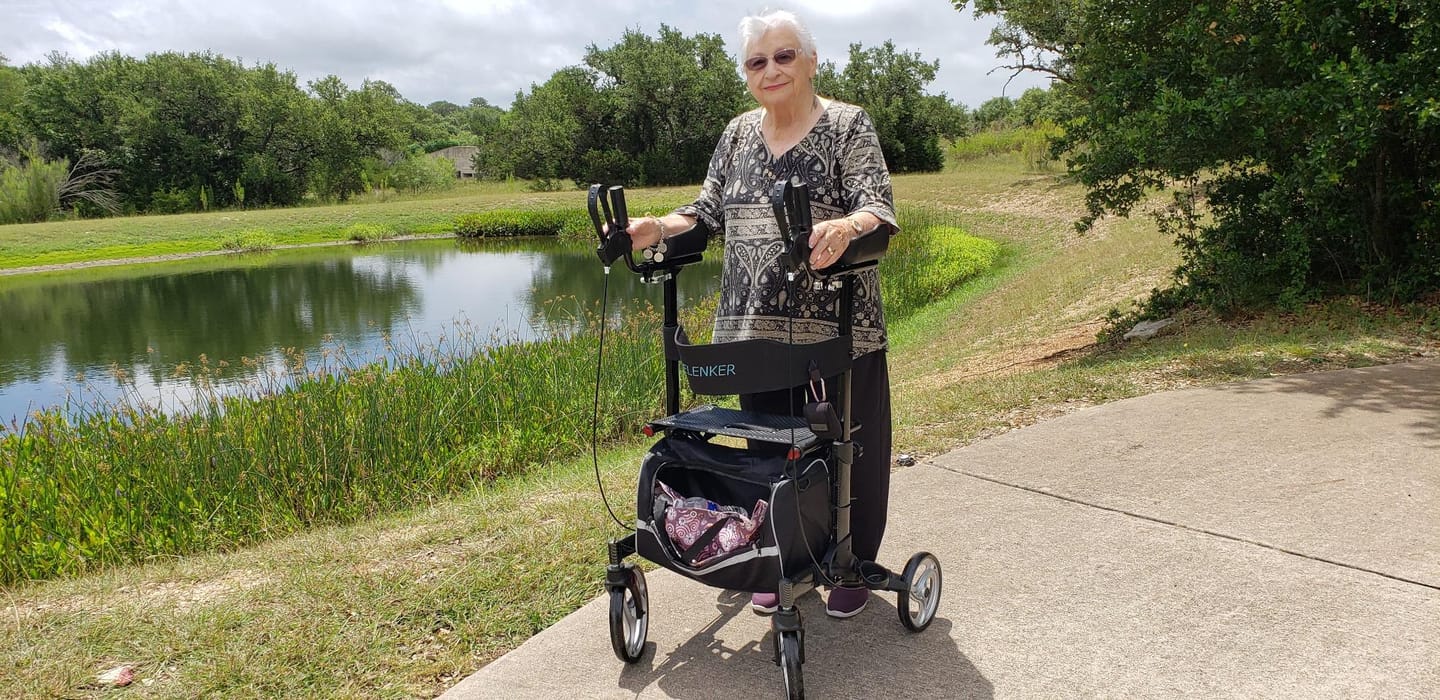 Customer photo review of HFK-9240 Dual-Brake Upright walker 10" wheels