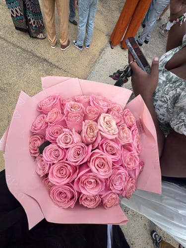 Customer photo review of Pink Rose Bouquet