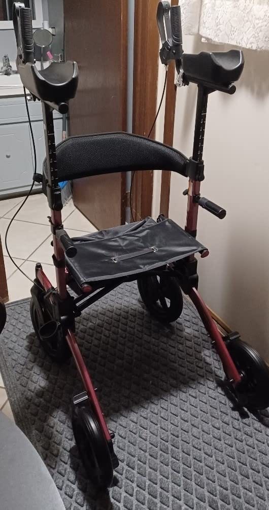 Customer photo review of HFK-9240-2 All Terrain Dual-Brake Upright Walker 12" wheels