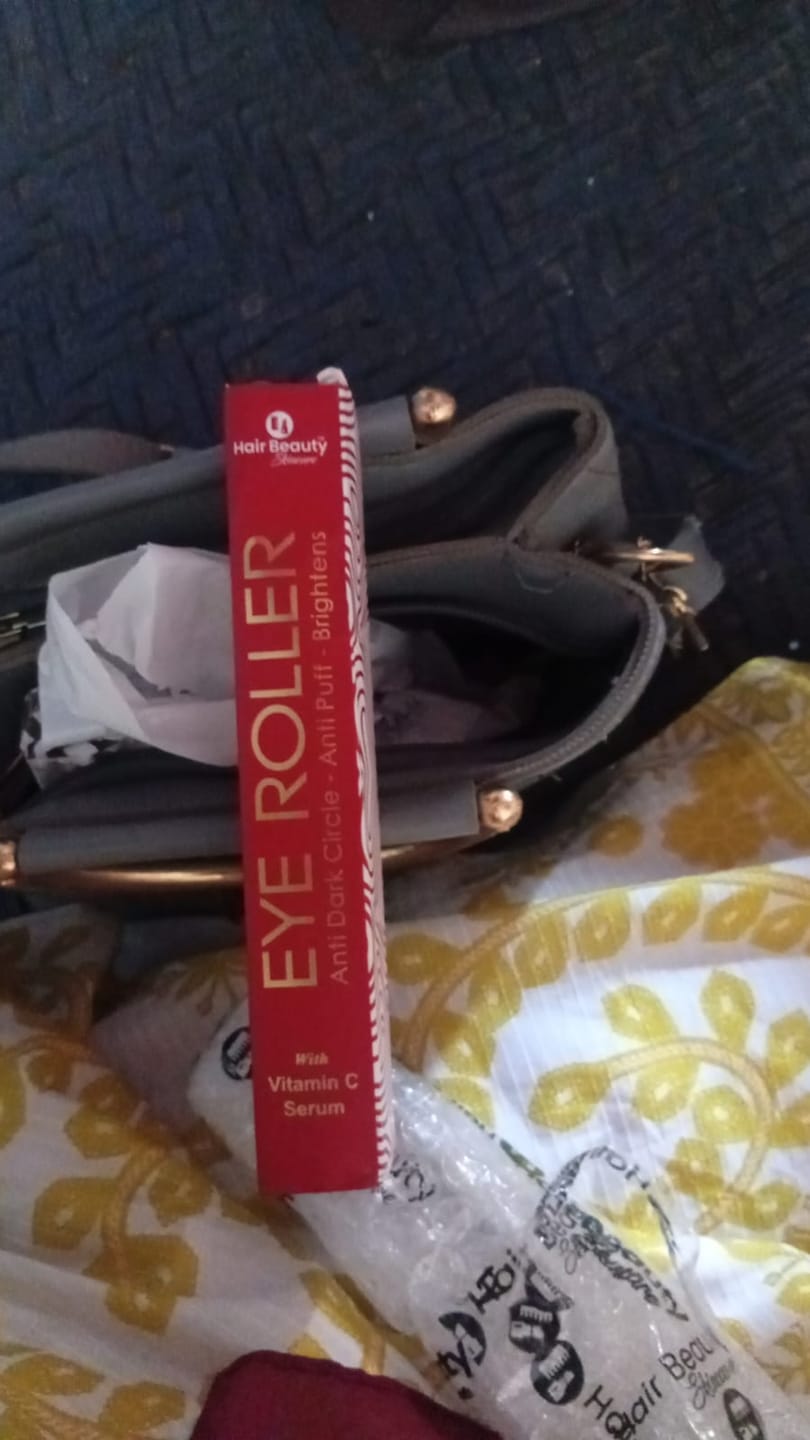 Customer photo review of Eye Roller | Eliminates Dark Circles & Puffy Eyes