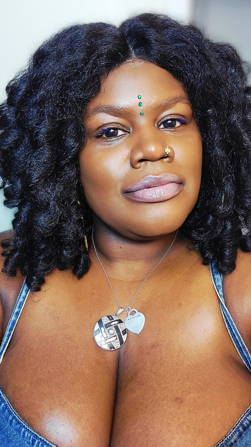 Customer photo review of Sensationnel Curls Kinks & Co Synthetic Hair Empress Lace Front Wig - MONEY MAKER