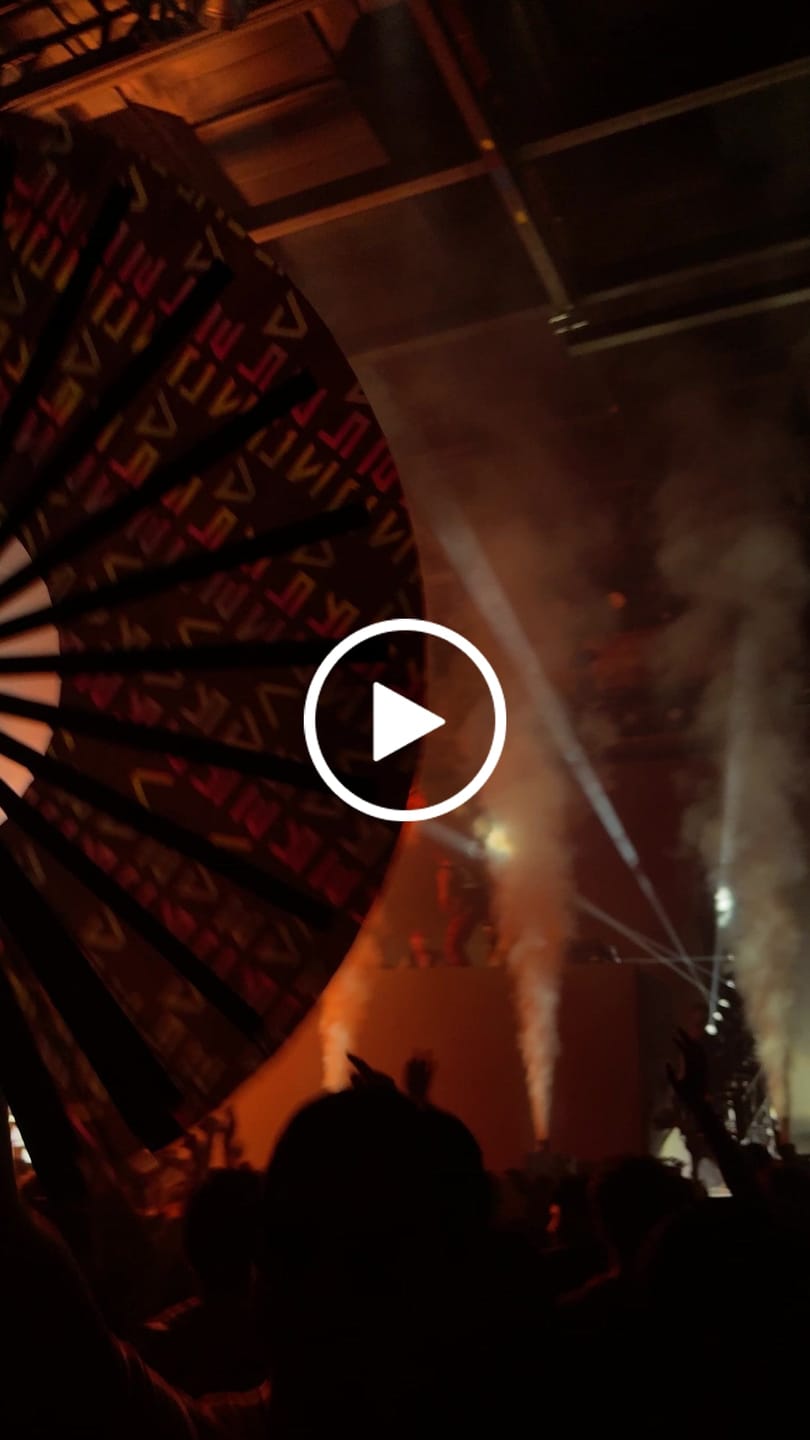 Customer video review of Aurora Luxe Rave Fan