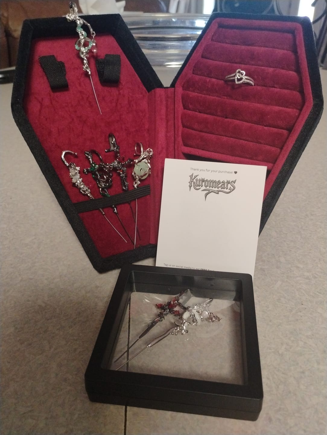 Customer photo review of Kuromears Coffin Box