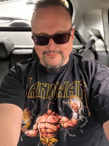 Customer photo review of Manowar T-shirt Crushing the Enemies of Metal - Tour T-shirt South America