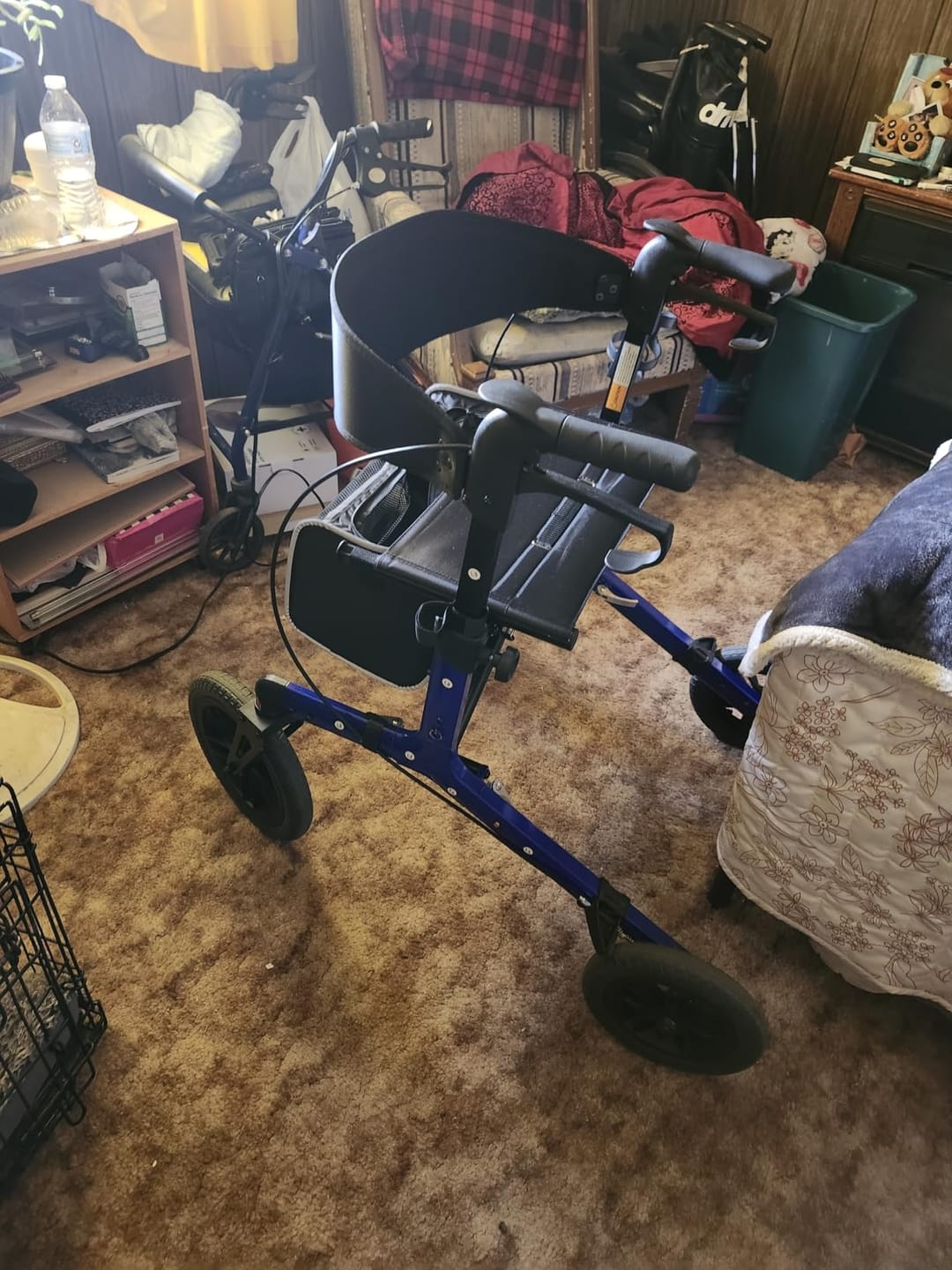 Customer photo review of KLD-9212 All Terrain Dual-Brake Rollator Walker 12" Wheels