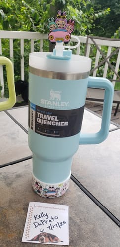 Customer photo review of Bubu Besties Straw Topper