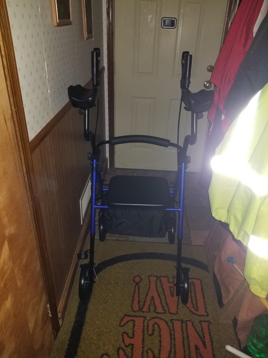 Customer photo review of MT-8151 Dual-Brake Upright Walker 8" Wheels