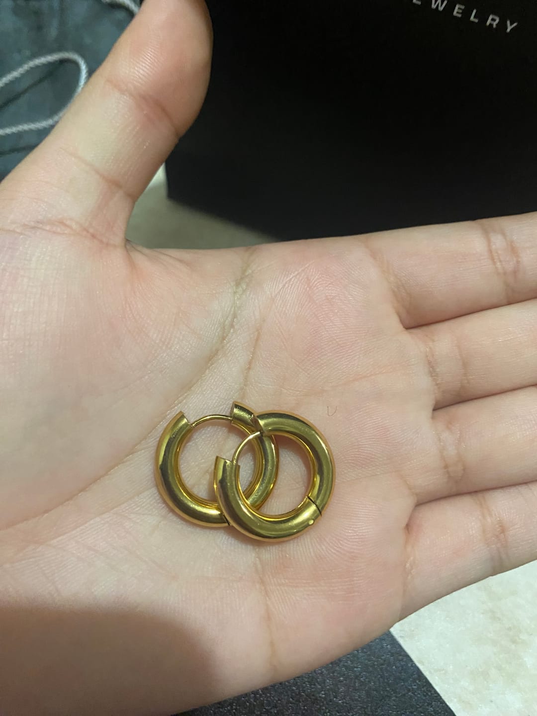 Customer photo review of Par Arracada Chica 20 mm