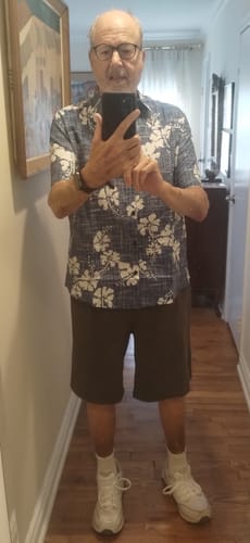 Customer photo review of Men's Blue Floral Vintage Short Sleeve Button Up Beach Tropical Hawaiian Shirt