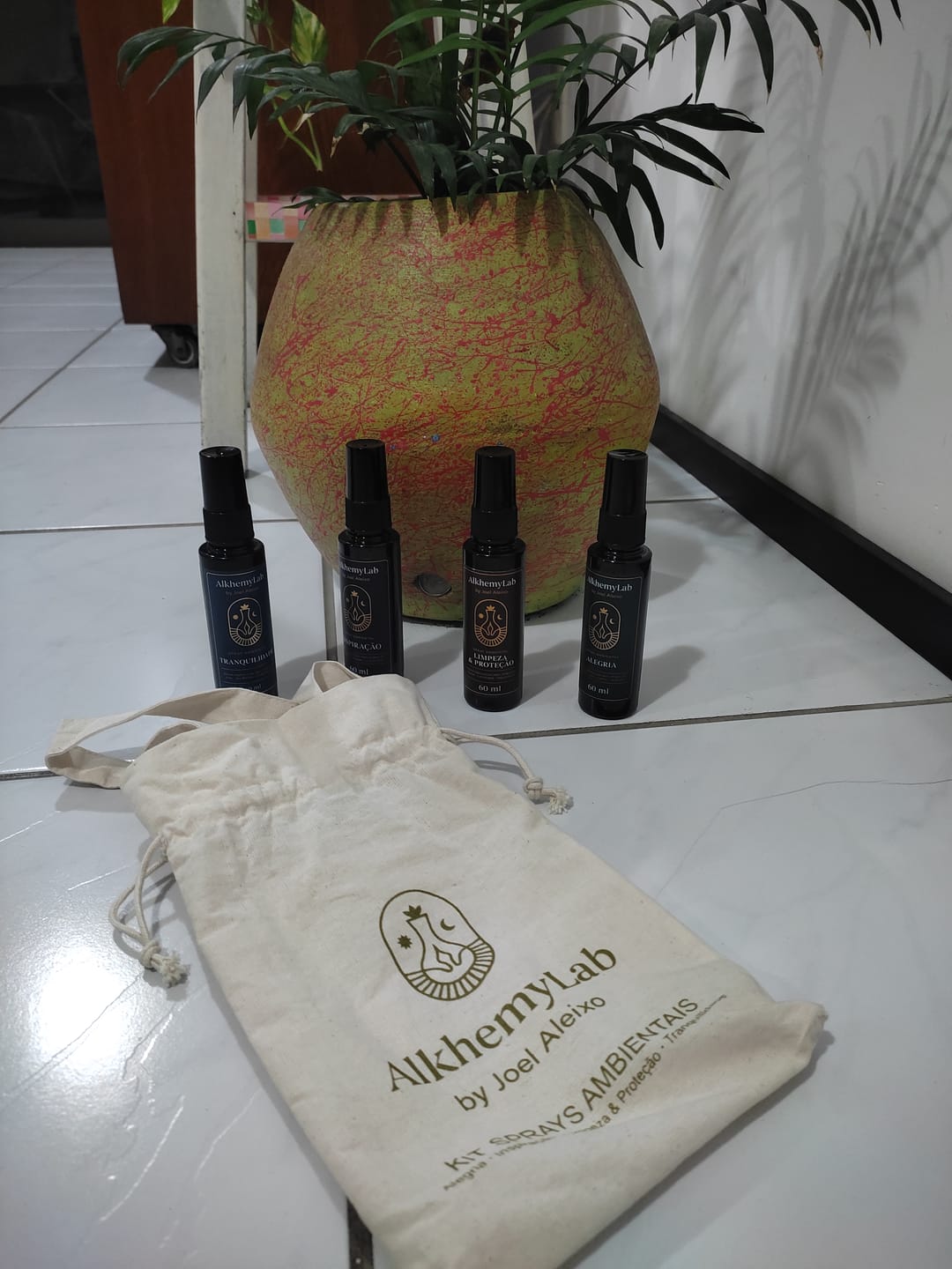 Customer photo review of Kit 4 Sprays Ambientais 60ml + Necessaire