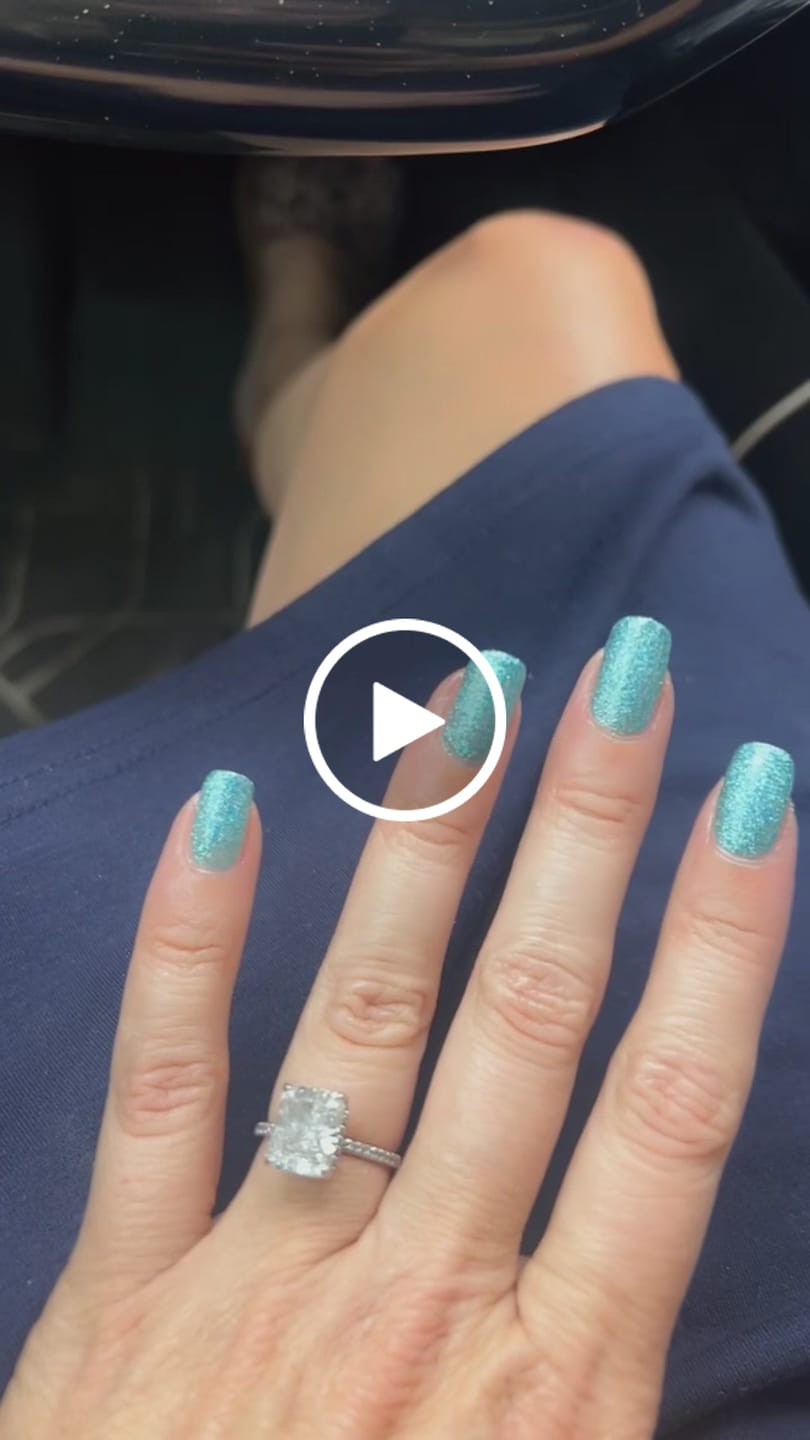 Customer video review of 4CT Radiant Cut Moissanite Eternity Ring