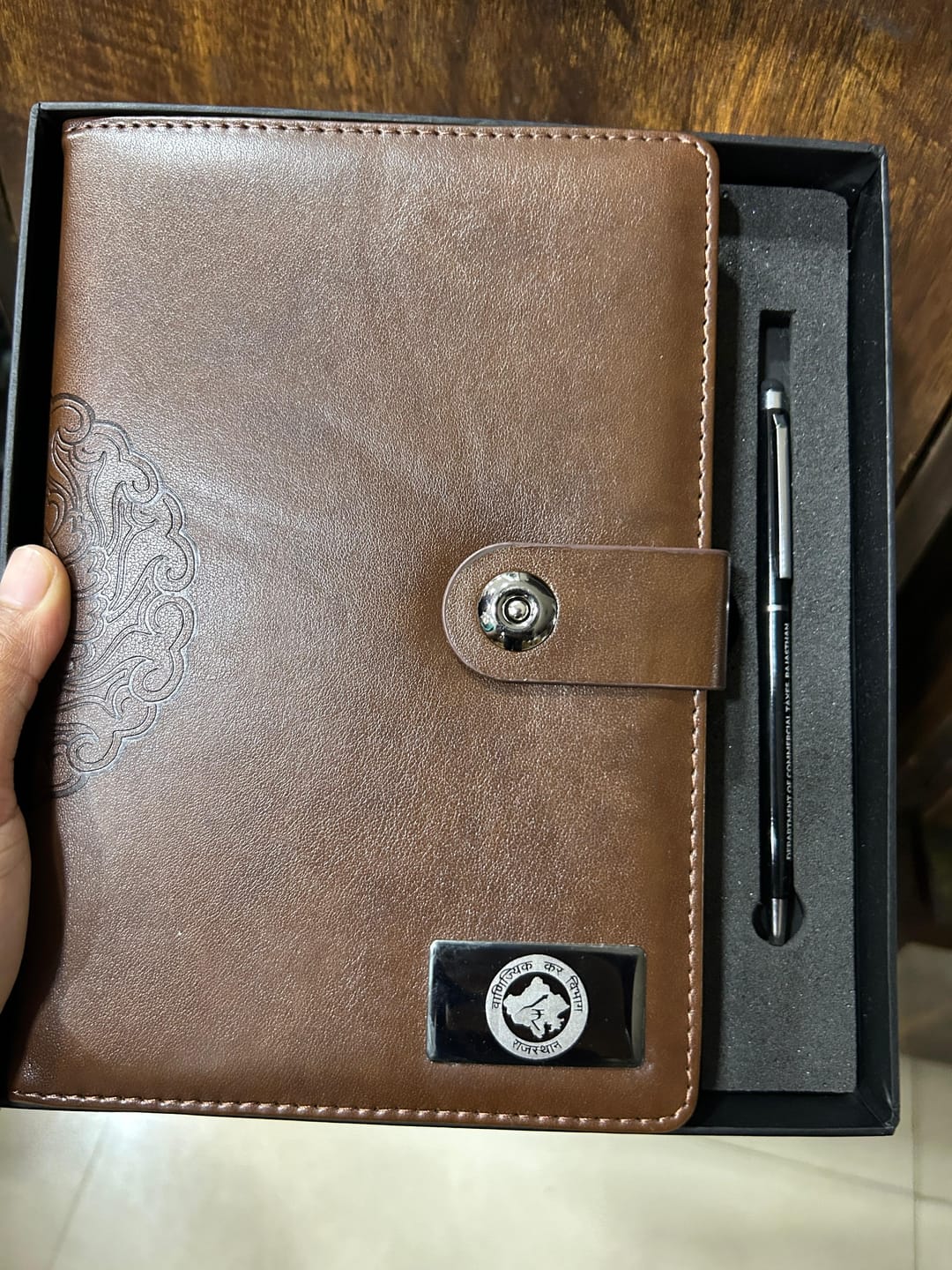 Customer photo review of 2 in 1 Diary Pen Set | Corporate Gift | PrintMine.in