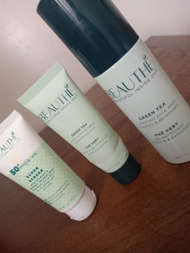 Customer photo review of Crème Hydratante Éclat au Thé Vert