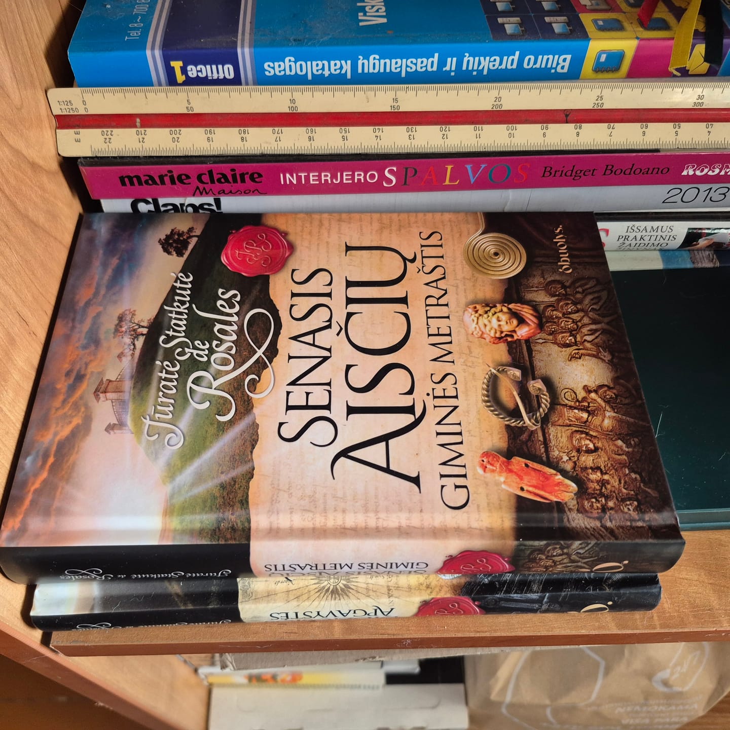 Customer photo review of Didžiosios apgavystės: nutylėti faktai ir suklastota istorija – Jūratė Statkutė de Rosales atskleidžia skandalingą tiesą apie mūsų protėvius
