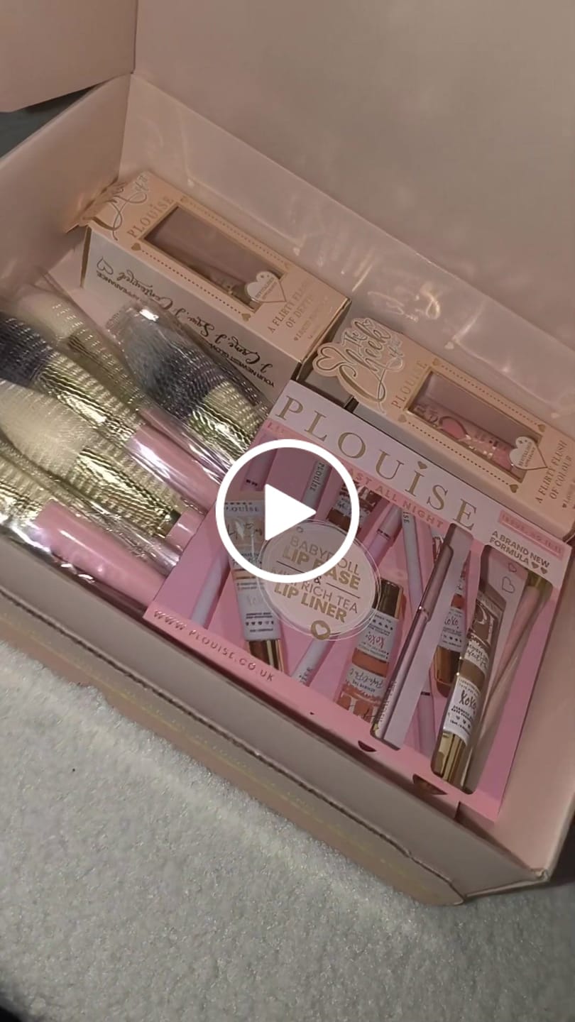 Customer video review of P.Louise 30-Piece Makeup Brush Bundle