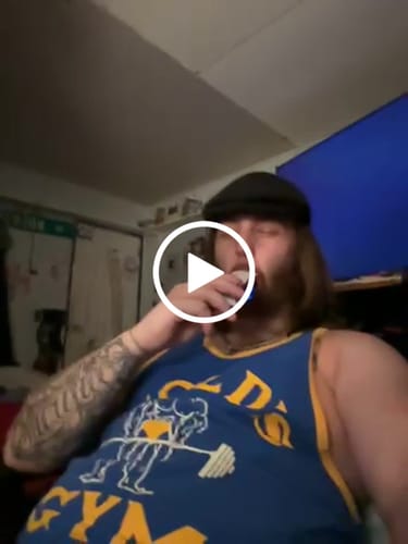 Customer video review of Watermelon Ice Adjust MyCool 40000 Puffs