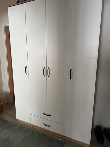 Customer photo review of Rani BA112 Geniş Gardırop Elbise Dolabı 4 Kapaklı 2 Çekmeceli 13 Raflı 1 Askılı Sepet Ceviz - Beyaz