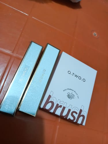 Customer photo review of O.TWO.O ULTRA BUSHY 5D WATERPROOF MASCARA
