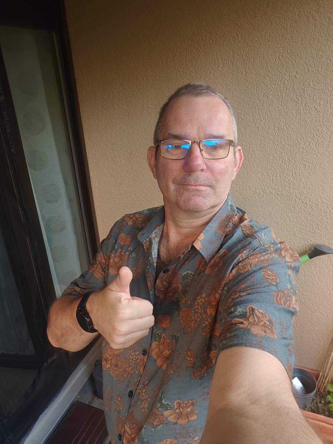 Customer photo review of Herren Retro Urlaub Kurzarm Hemd