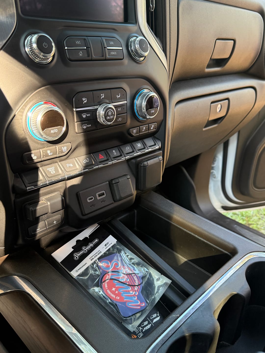 Customer photo review of Shine Scents Air Freshener - Shinin'