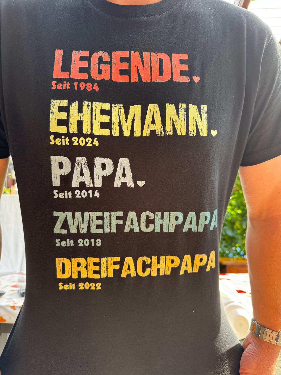 Customer photo review of Legende, Ehemann, Papa und Opa - Personalisiertes T-Shirt für Papa und Opa