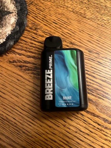 Customer photo review of Breeze Prime Edition Disposable Vape
