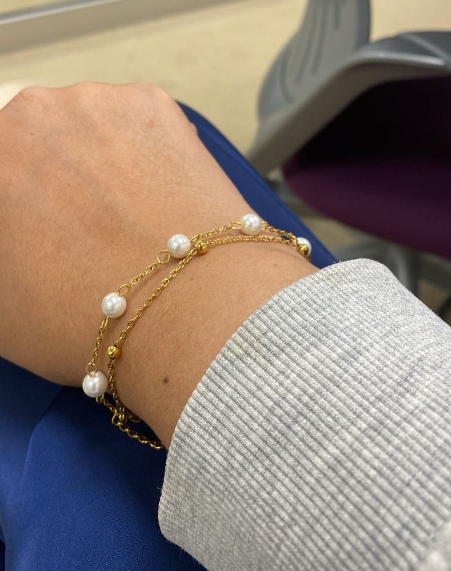 Customer photo review of Pulsera Doble Con Perlitas