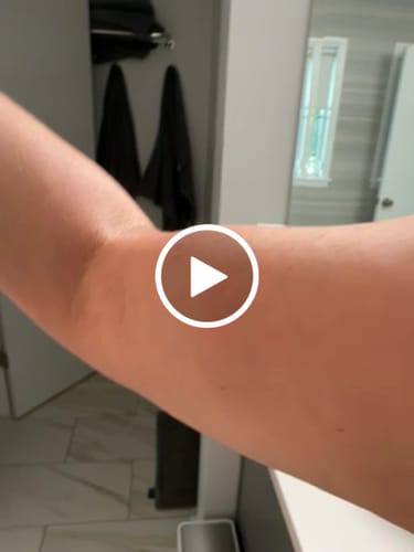 Customer video review of Besque™ Magic Body Oil - 100ml
