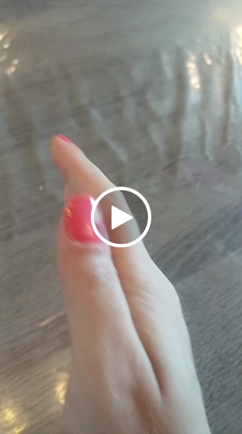 Customer video review of Sweet Makeup Dipping Powder